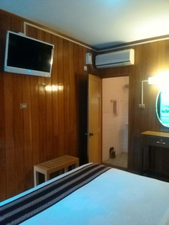 Green Land Motel Баган Екстериор снимка