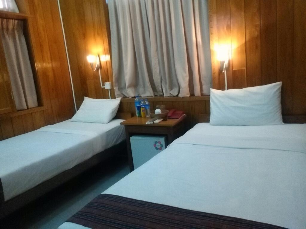 Green Land Motel Баган Екстериор снимка