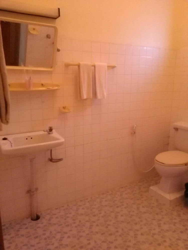 Green Land Motel Баган Екстериор снимка