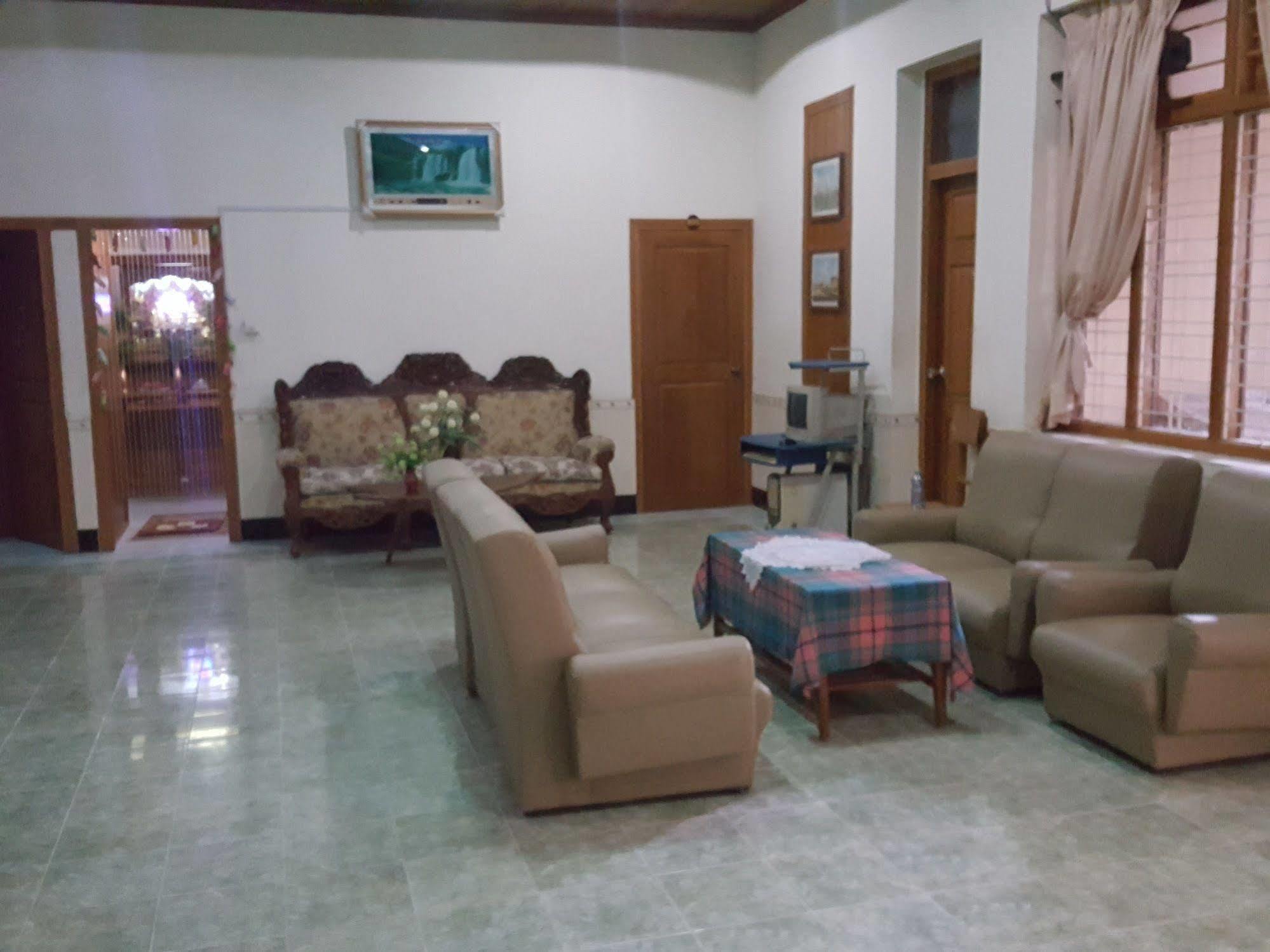 Green Land Motel Баган Екстериор снимка