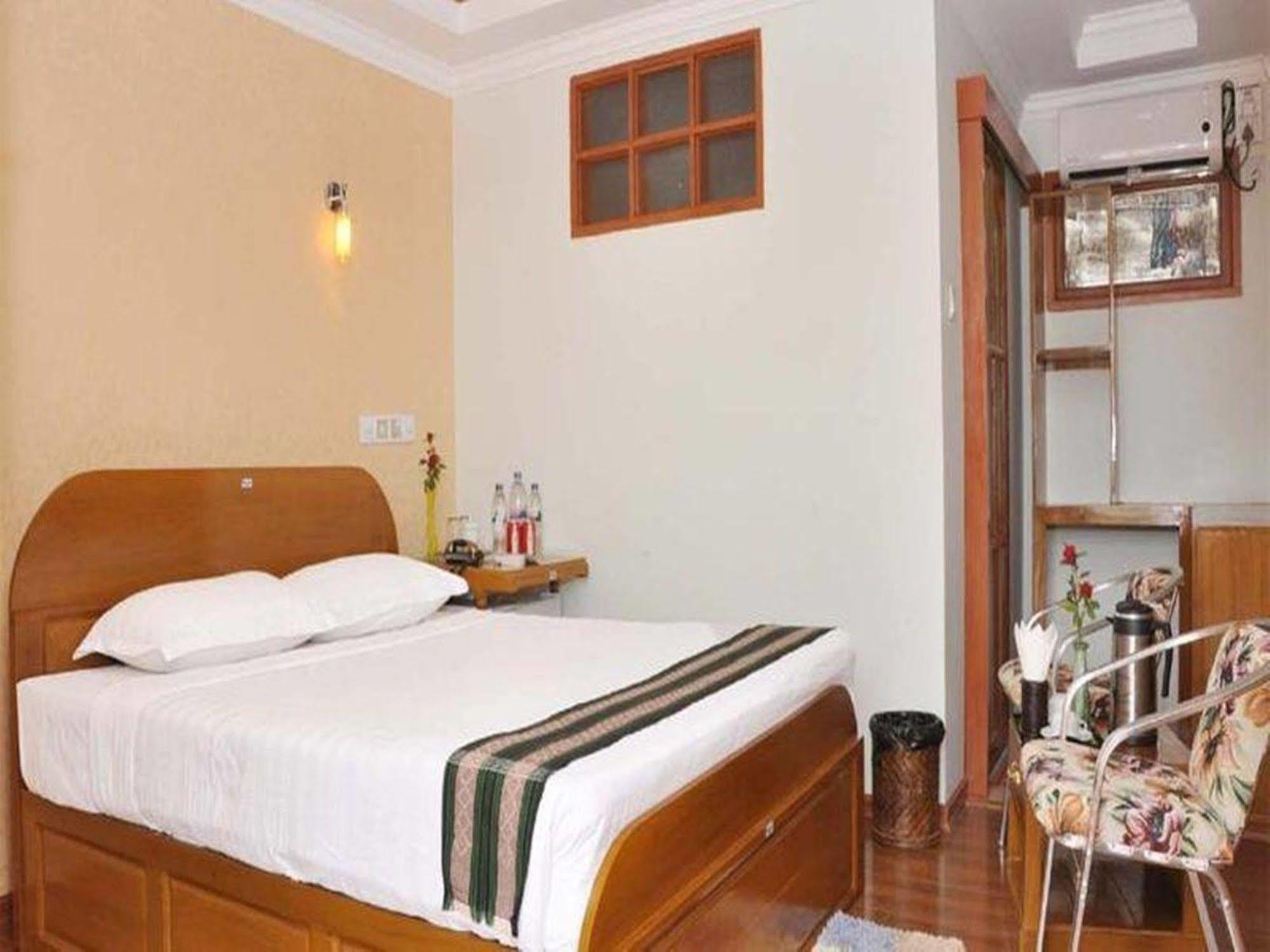 Green Land Motel Баган Екстериор снимка